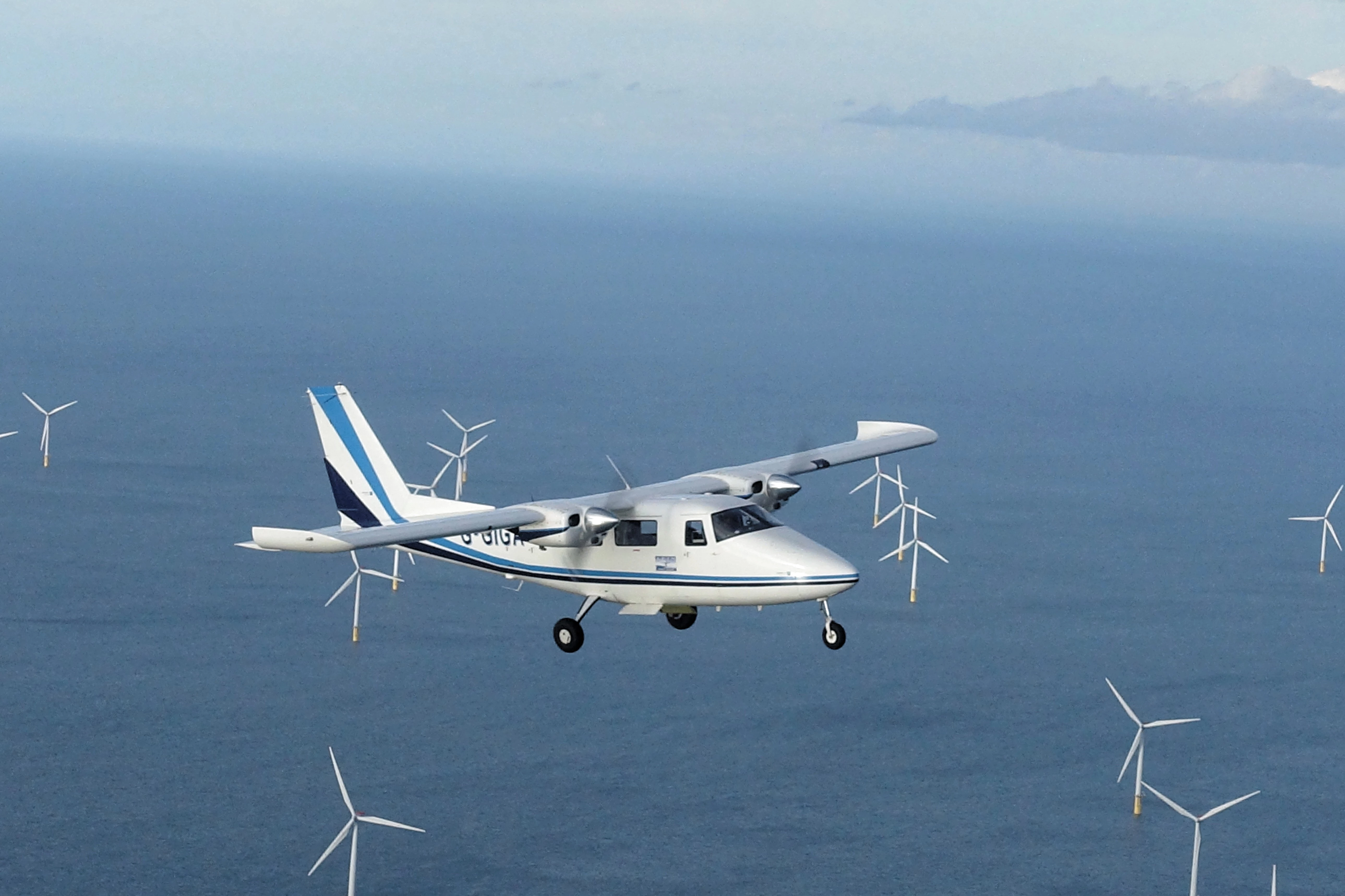 APEM aircraft above wind farm