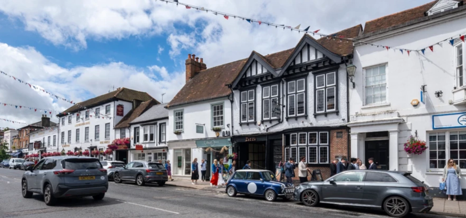 21 to 23 Hart Street. Photography from Green and Partners.png