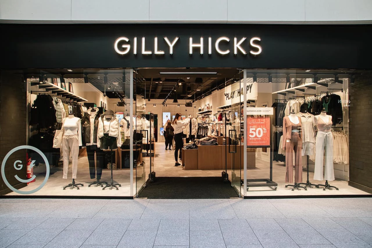 Gilly Hicks - Victoria Square