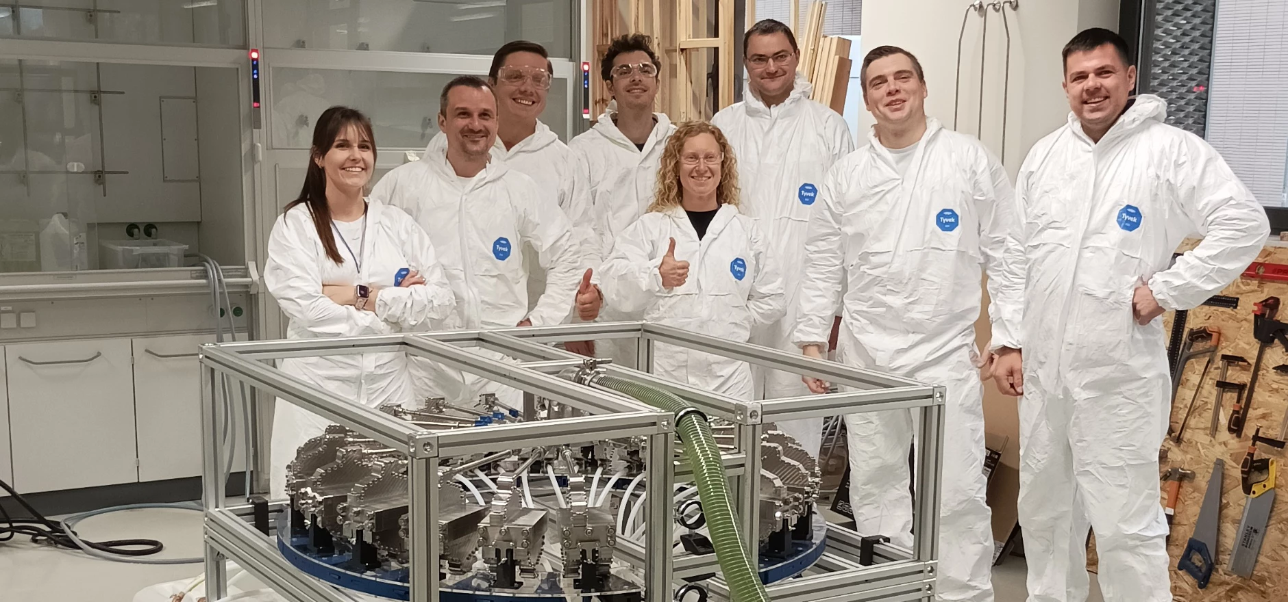 uF8 team