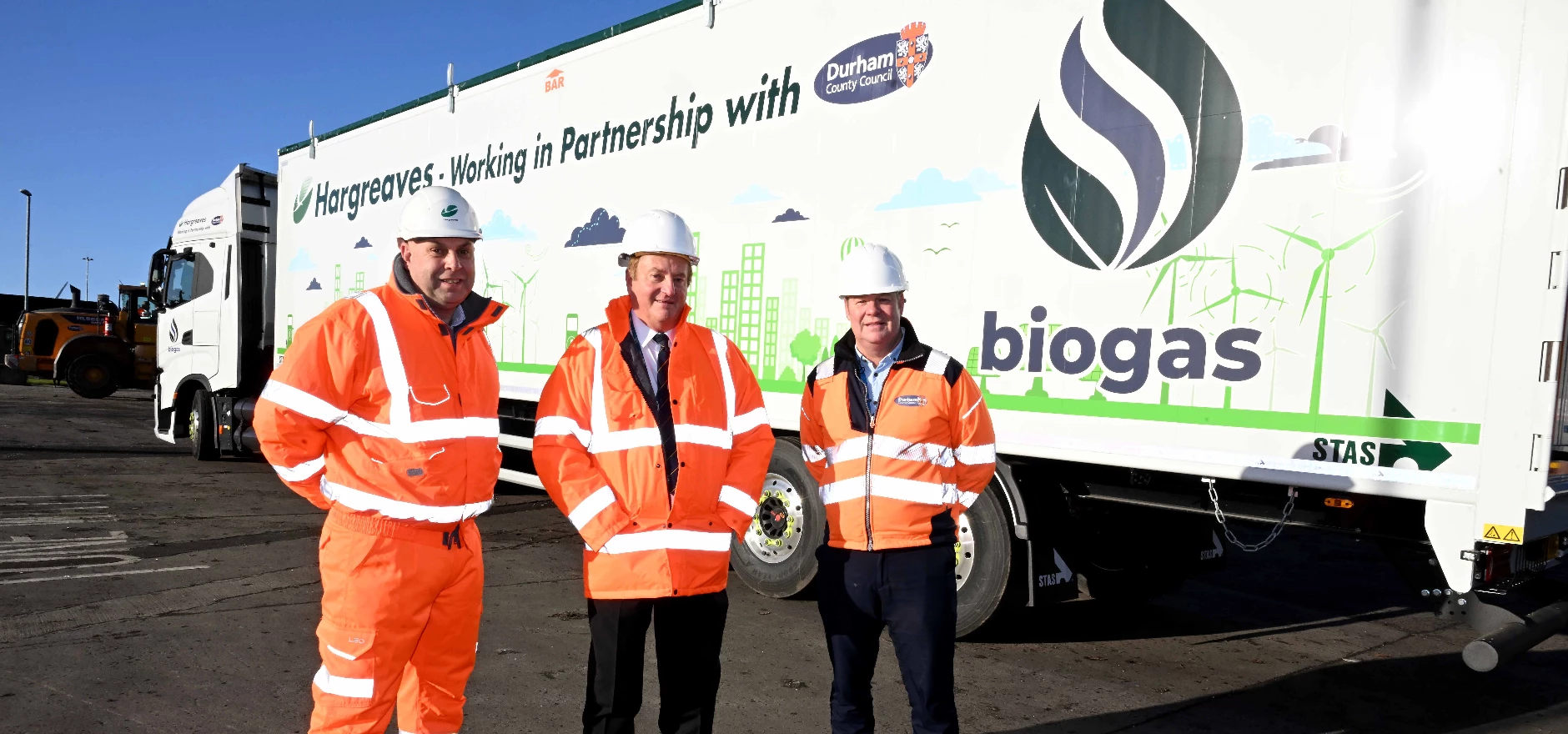 HG and DCC Anfield Plan Biogas truck - for press relese.JPG