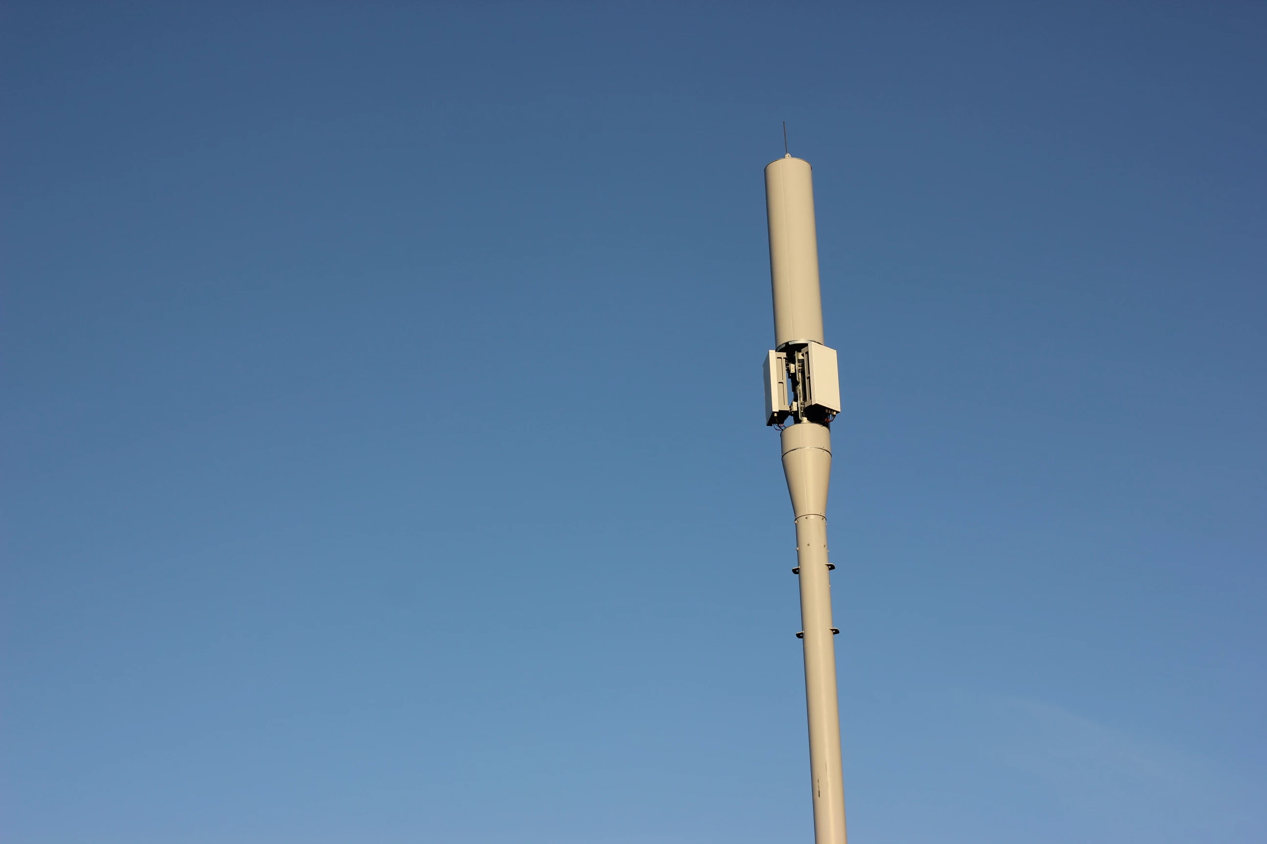 Mobile mast 