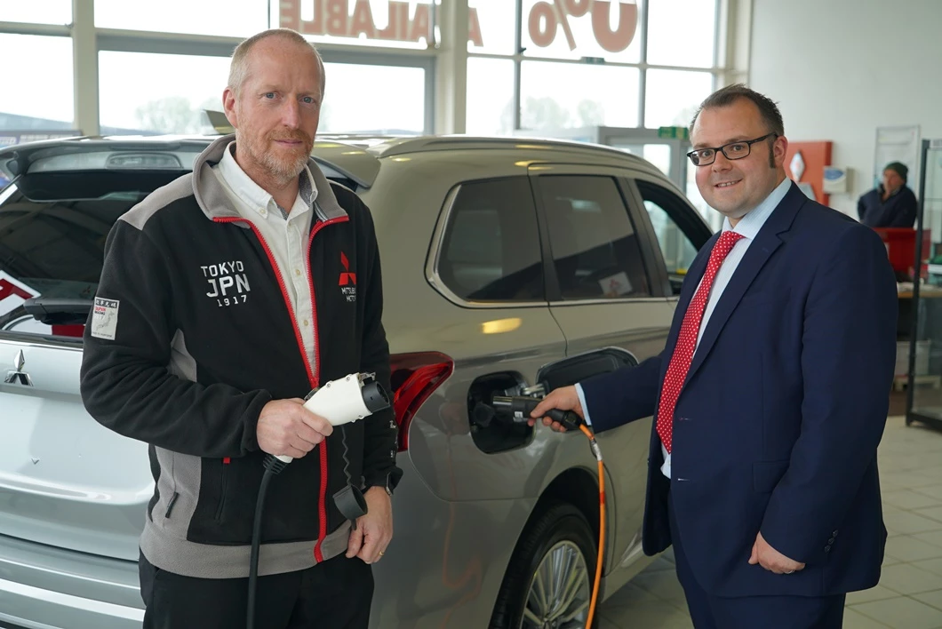 Lee Watson, Tax Director at Clive Owen LLP with general manager of Tees Valley Mitsubishi, Neil Gibson 