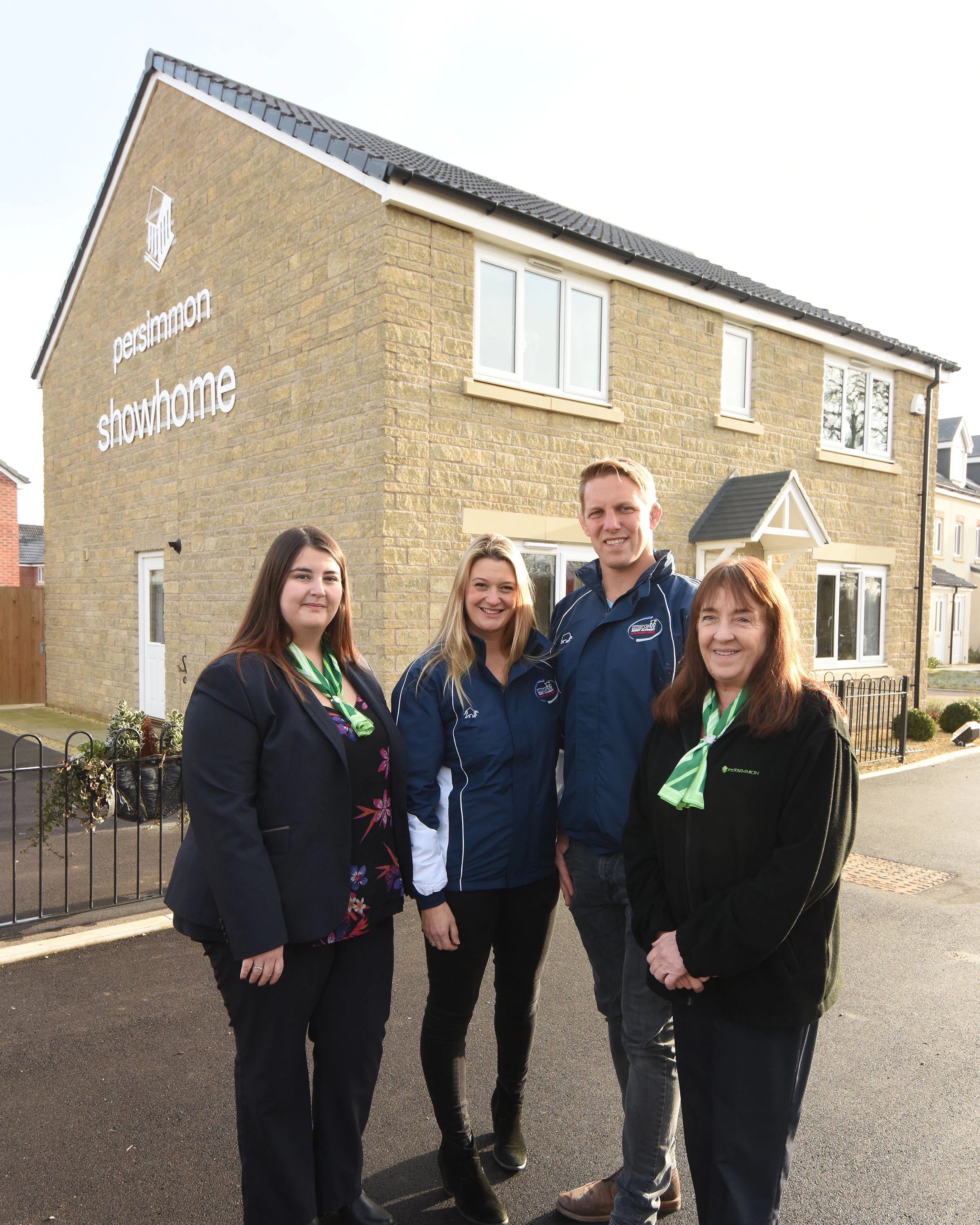 Lewis and Annie Moody, Mad Dog Sport with sales advisors Chantelle Botwright and Maggie Davies