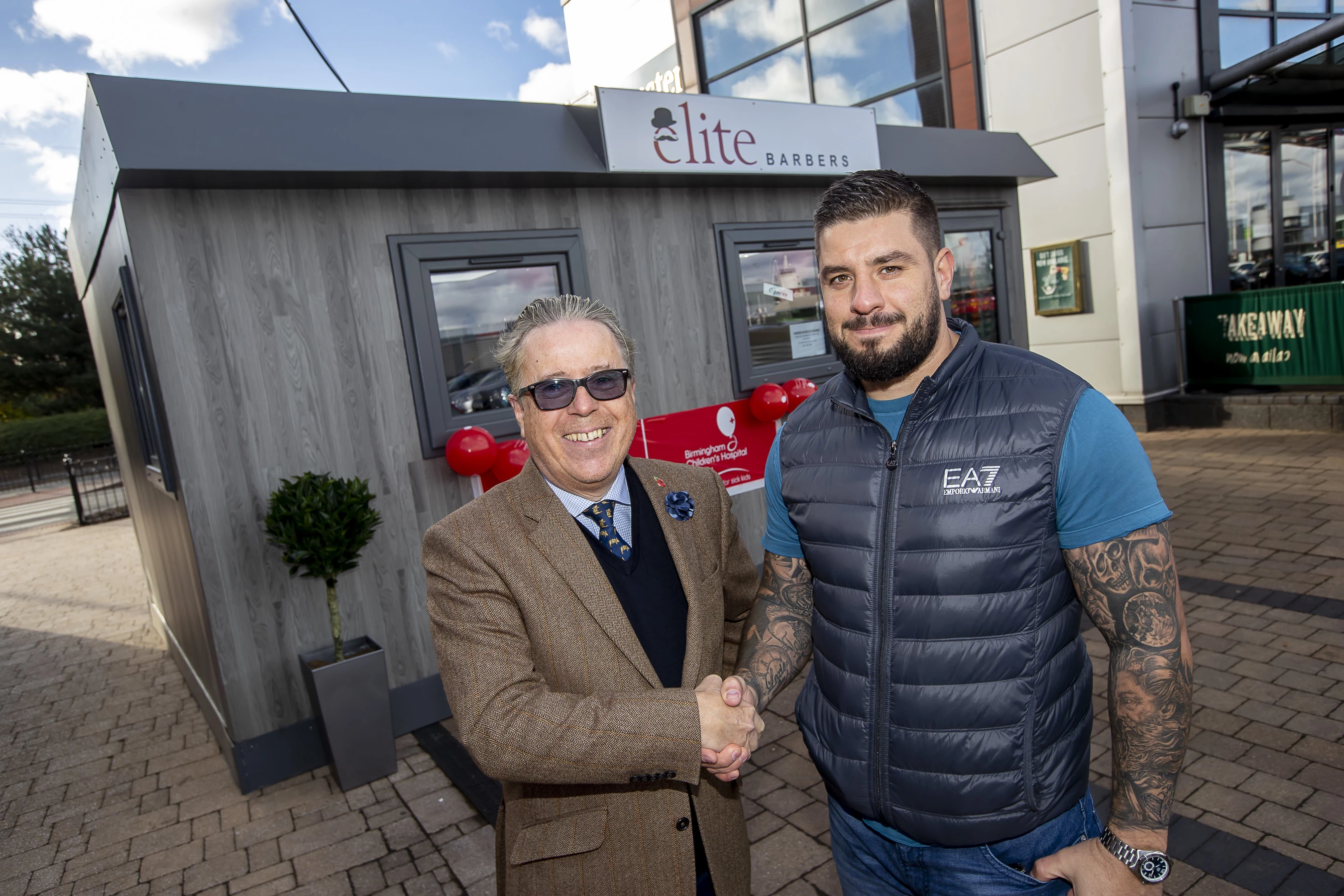 Rapid Retail MD Nick Daffern with Phil Hart from Elite Barbers