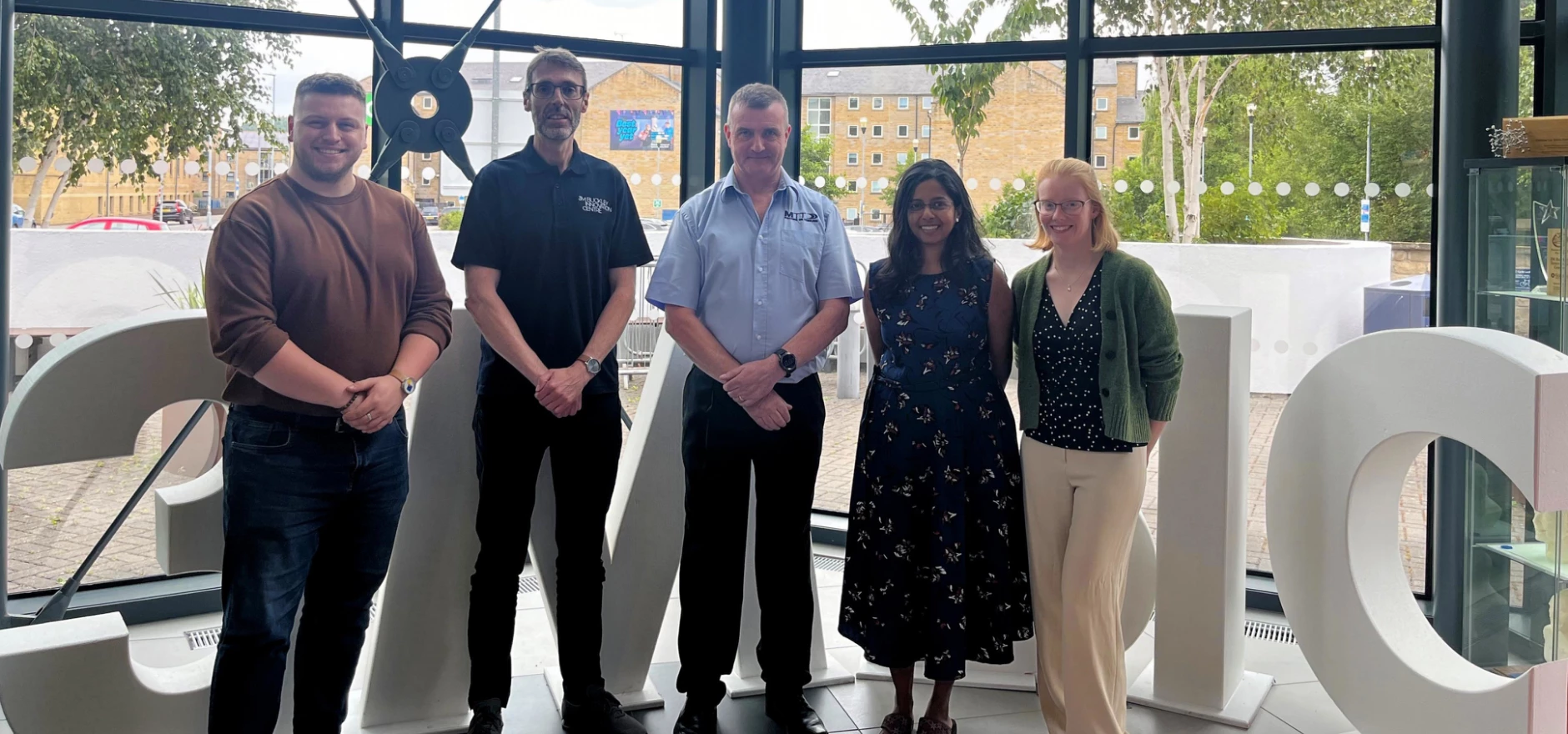 l-r Ben Coyne (Munnch), Henry Rigg (3M BIC), Steve Mcvey (MTT), Sneha Khulge and Emma Luckhurst (Xanthe Quayle). Credit - 3M BIC.JPG
