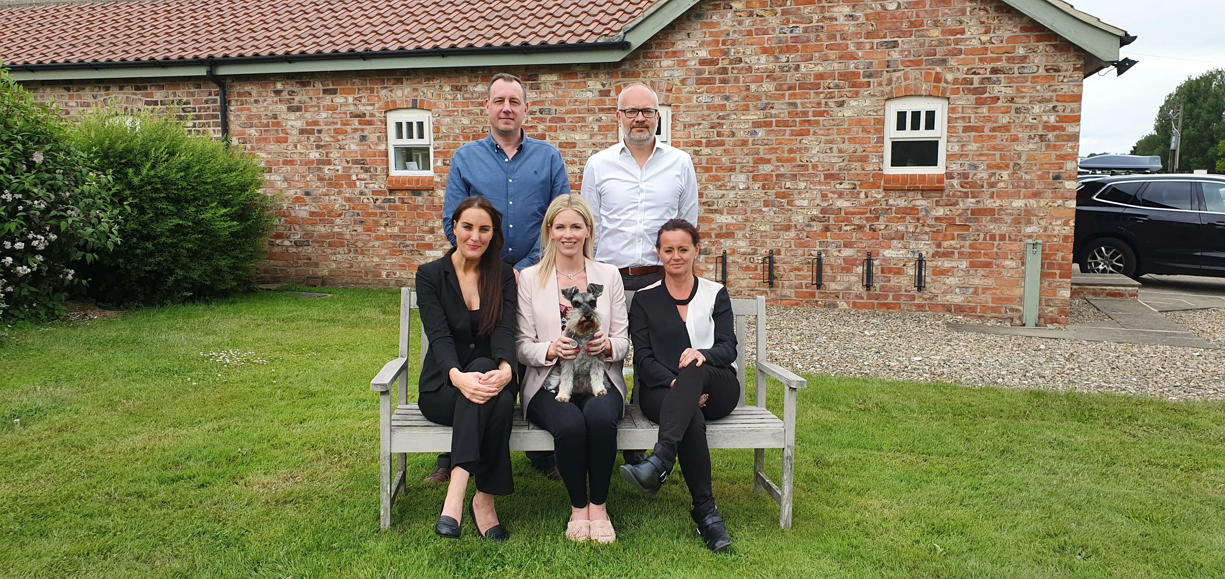 (Top L-R) Martin Wilson- Veterinary Recruitment Consultant, Chris Worthington- Managing Director (Bottom L-R) Gabrielle Dawson- Veterinary Recruitment Consultant, Anna Worthington- Finance and Payroll Manager, Suzy Buttress- Administrator 