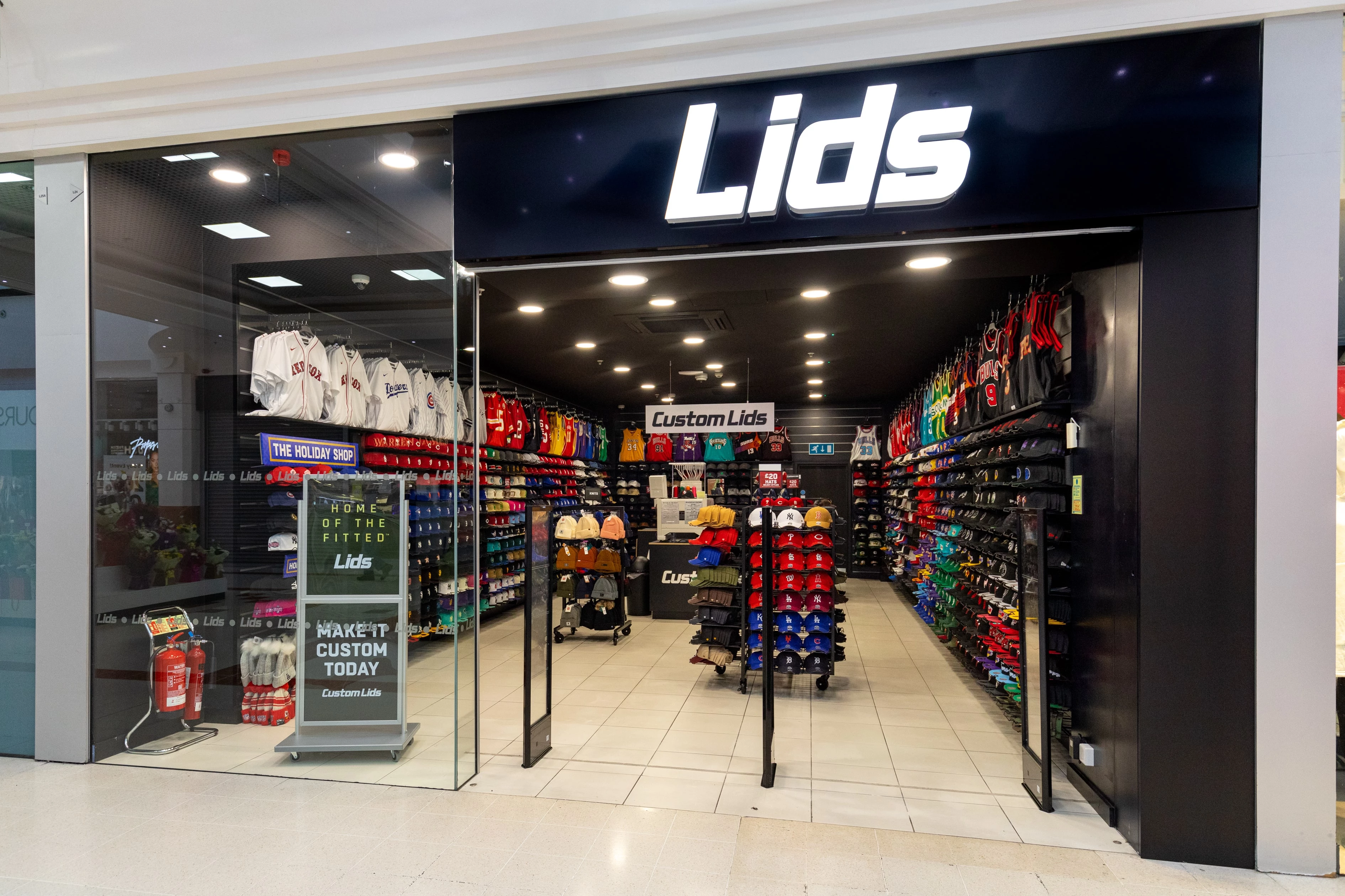 Lids, Merry Hill