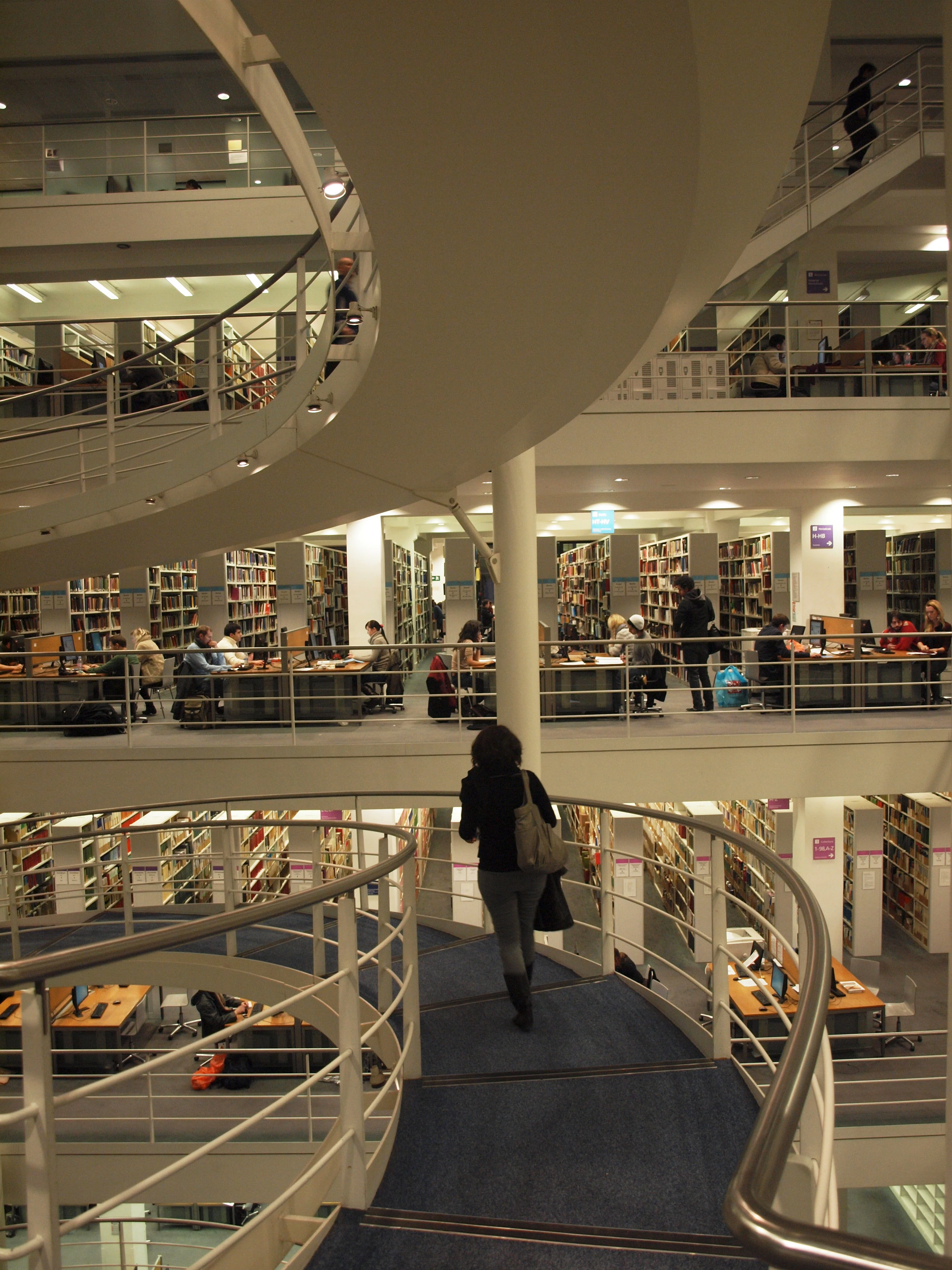 LSE Library Walkway