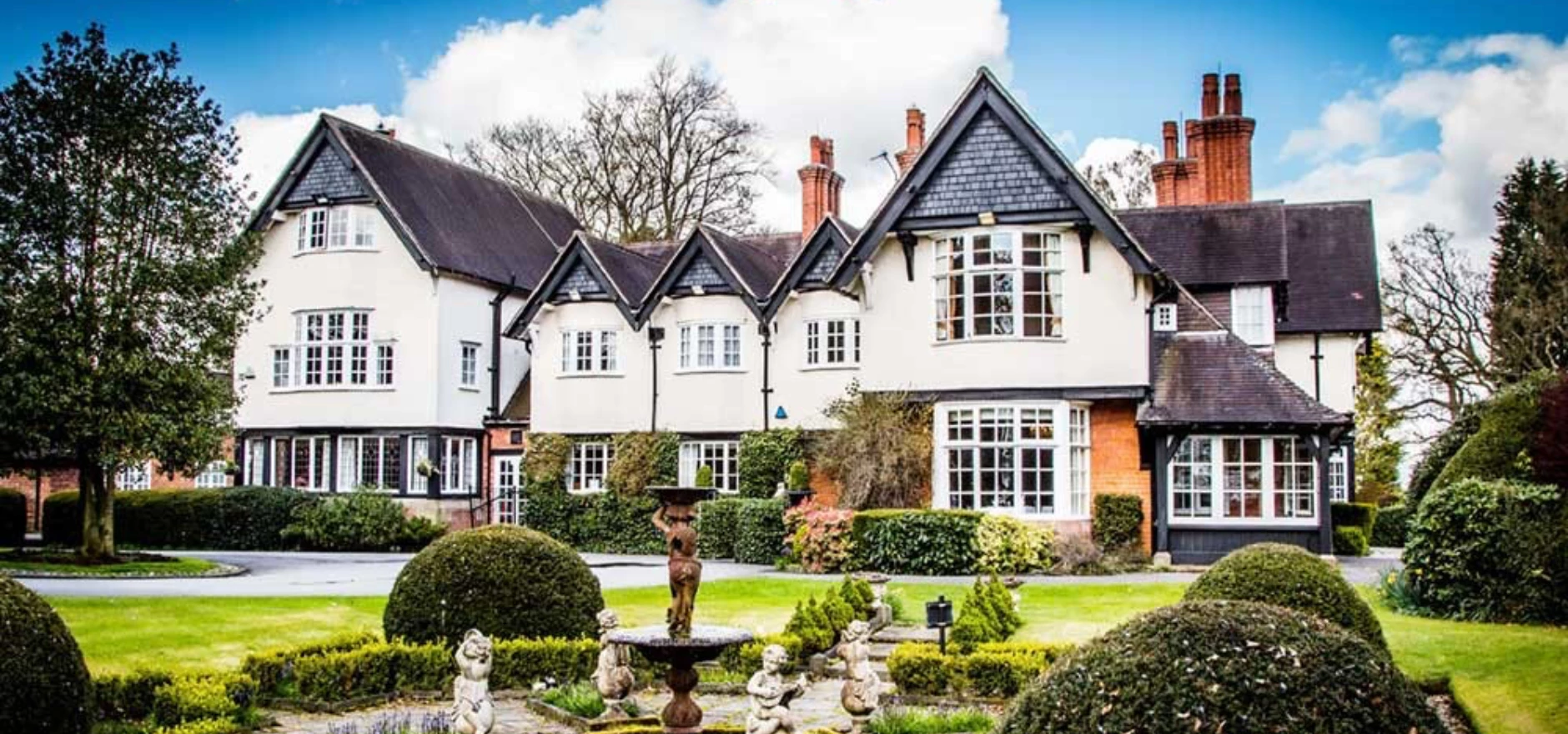 Mere Court Hotel.jpg