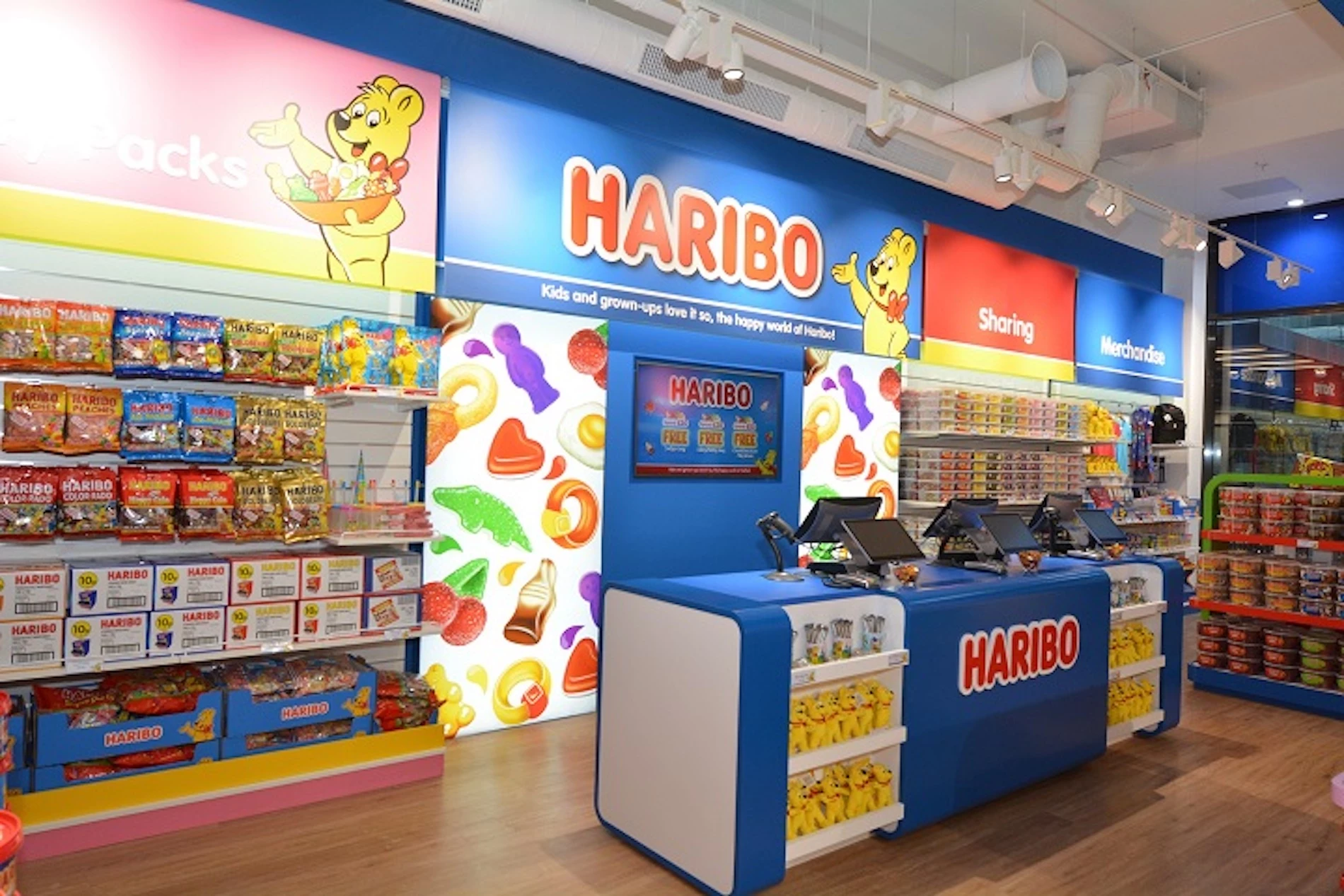 HARIBO’s first ever UK outlet store, based at London Designer Outlet (LDO).