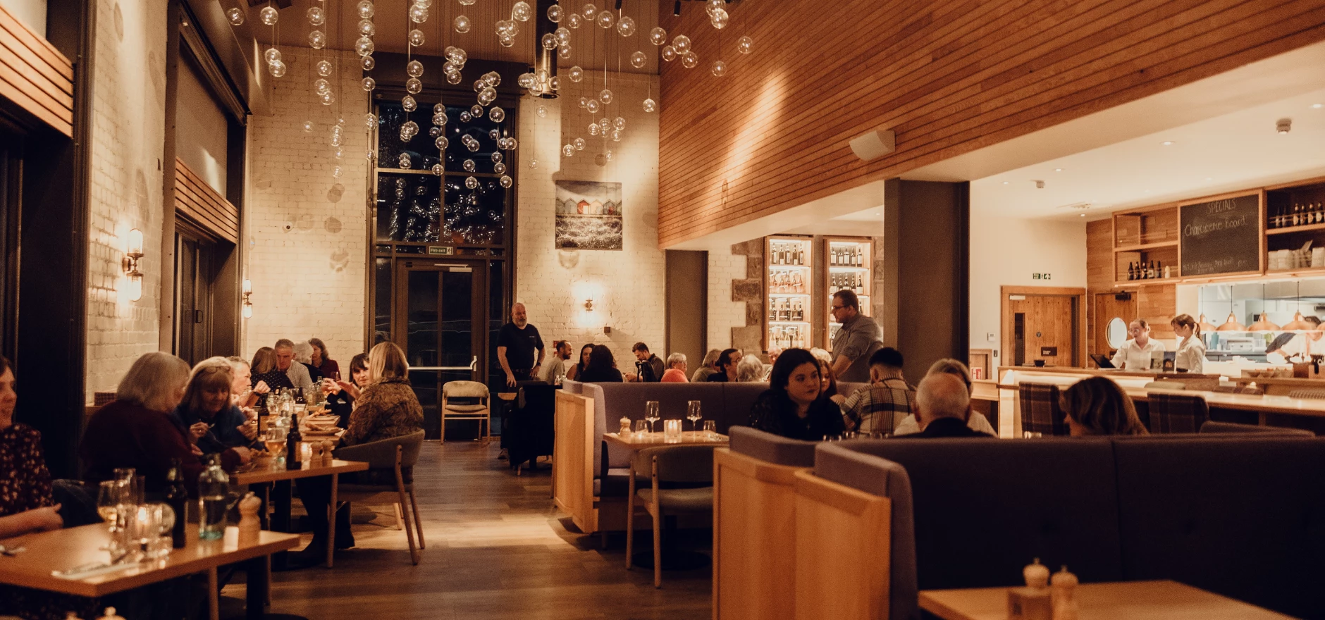 Evening Dining Bēodern at Ad Gefin