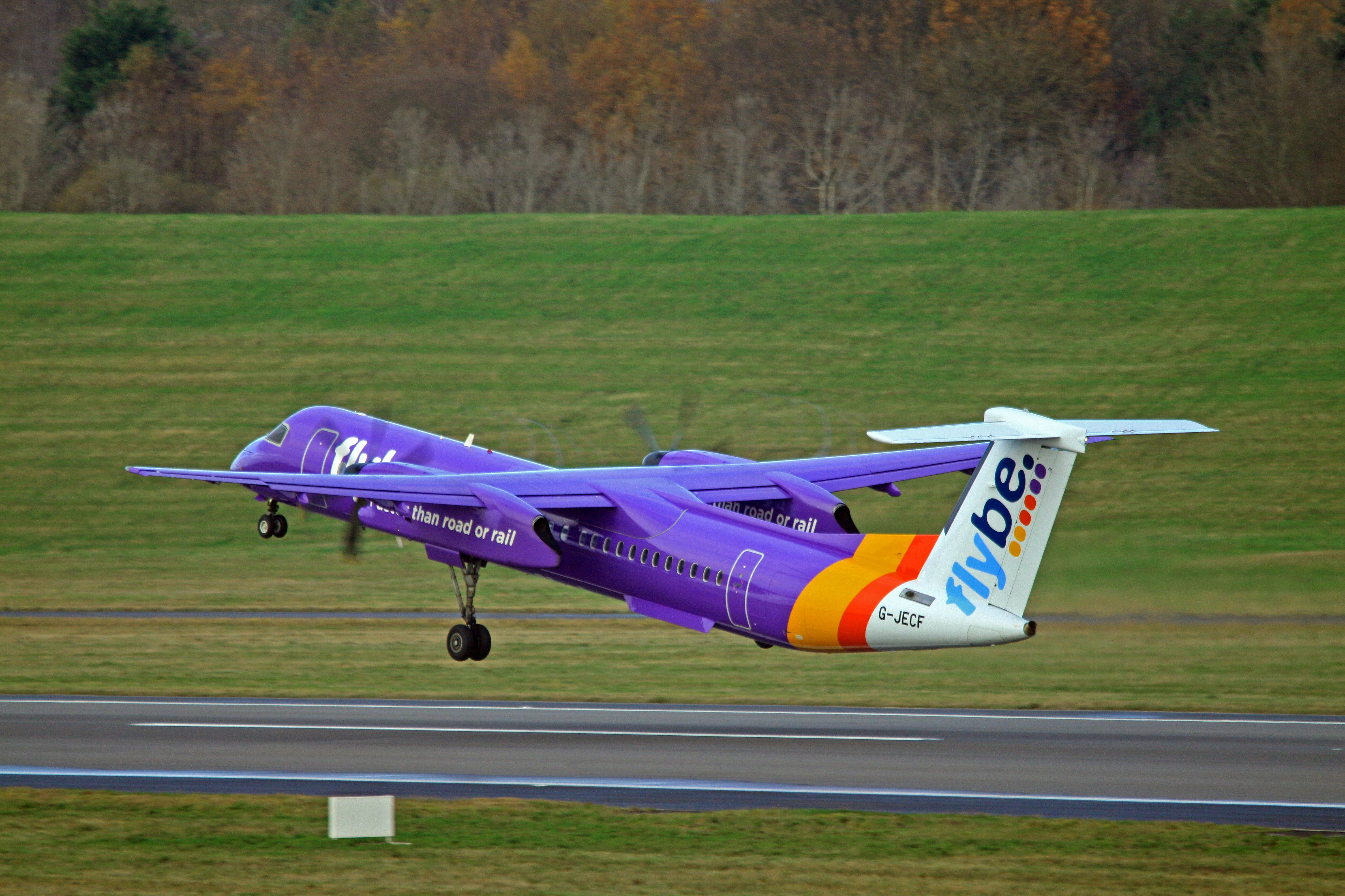 Flybe.com Airlines G-JECF DHC-8