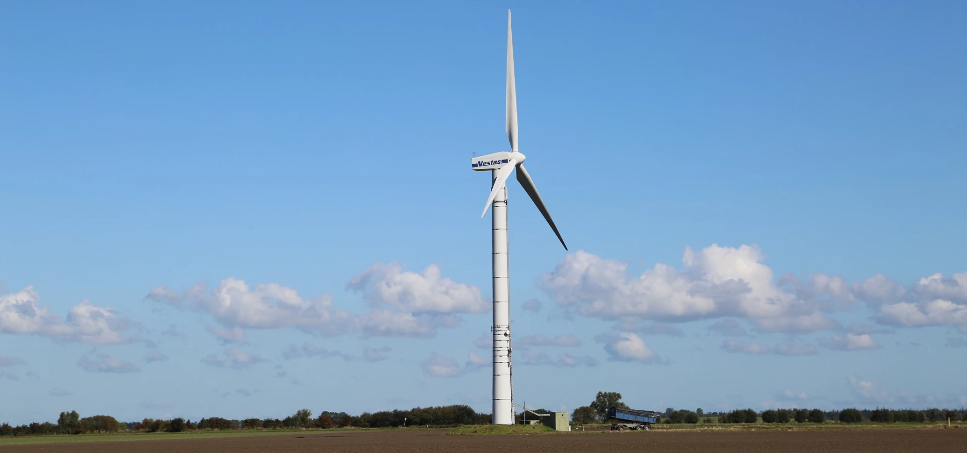 An example of the three-bladed Vestas wind turbine Hedley Planning has secured approval for on land at New Holbeck Farm off Radley Road in Halam.jpg
