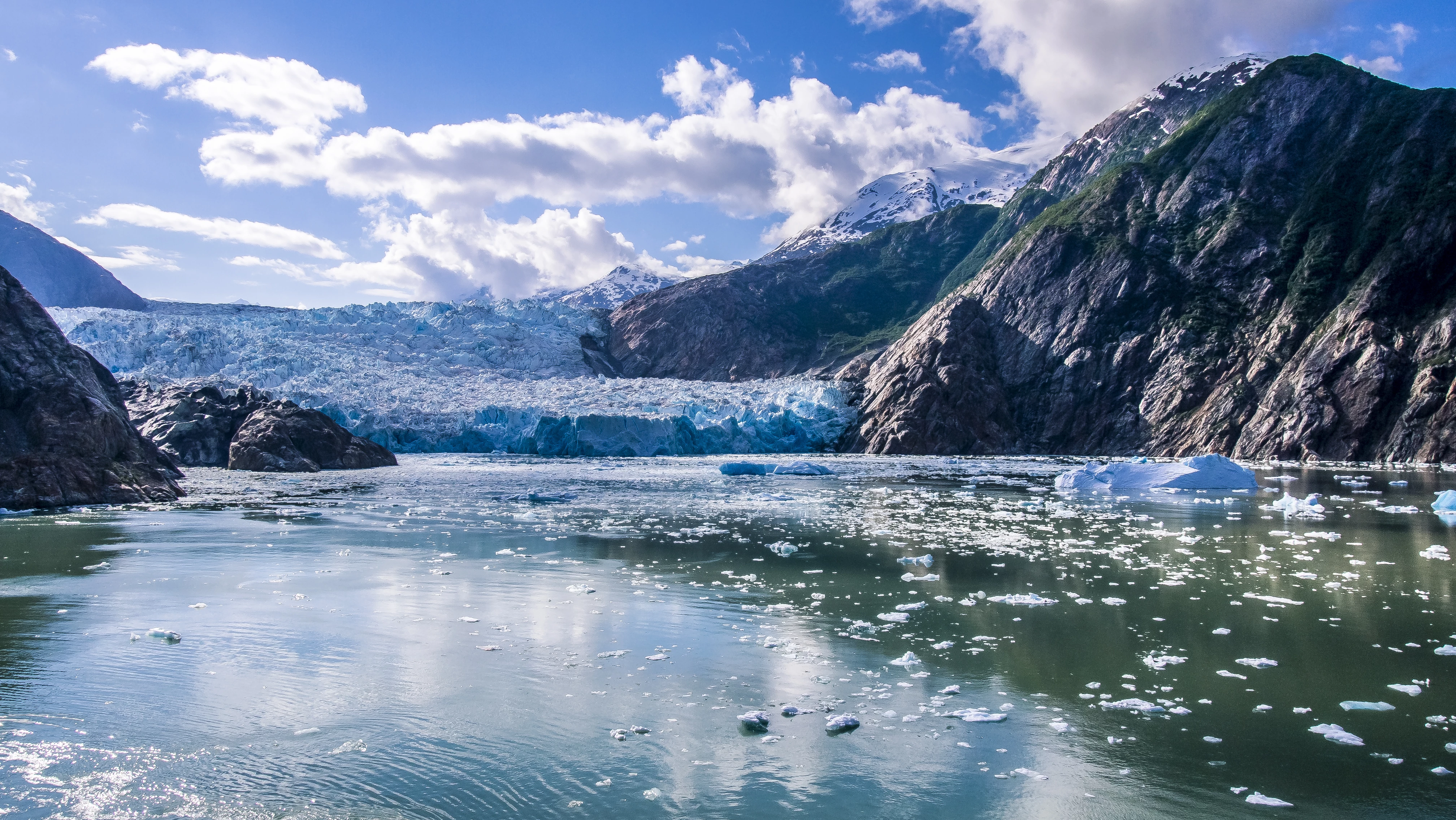 Sawyer Glacier - Tracy Arm Fjord Glacier (Closer)