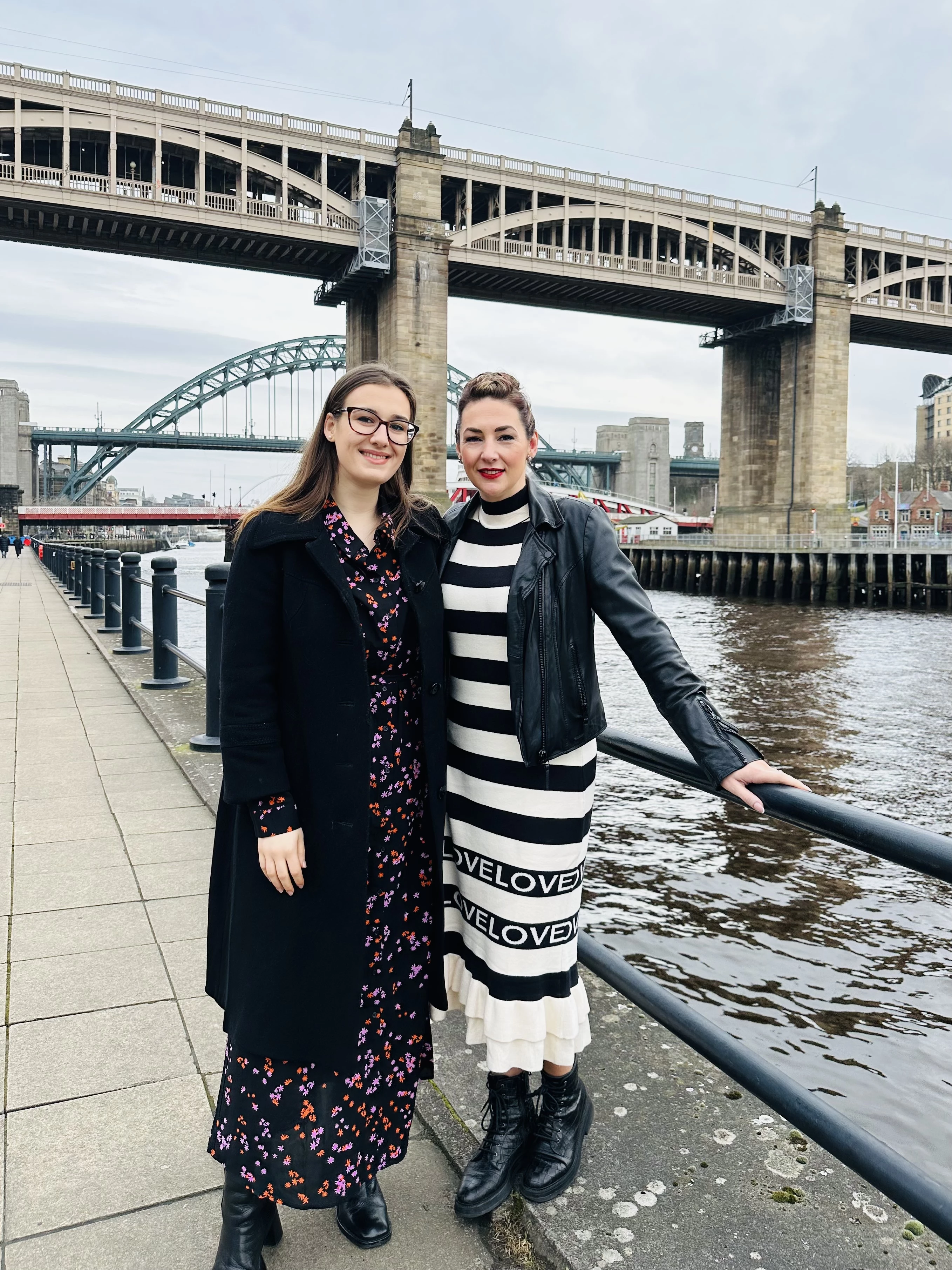 Sara Hoxhaj (Alzheimer’s Research UK) and Sarah Gray (Leonard Curtis Business Solutions Group)