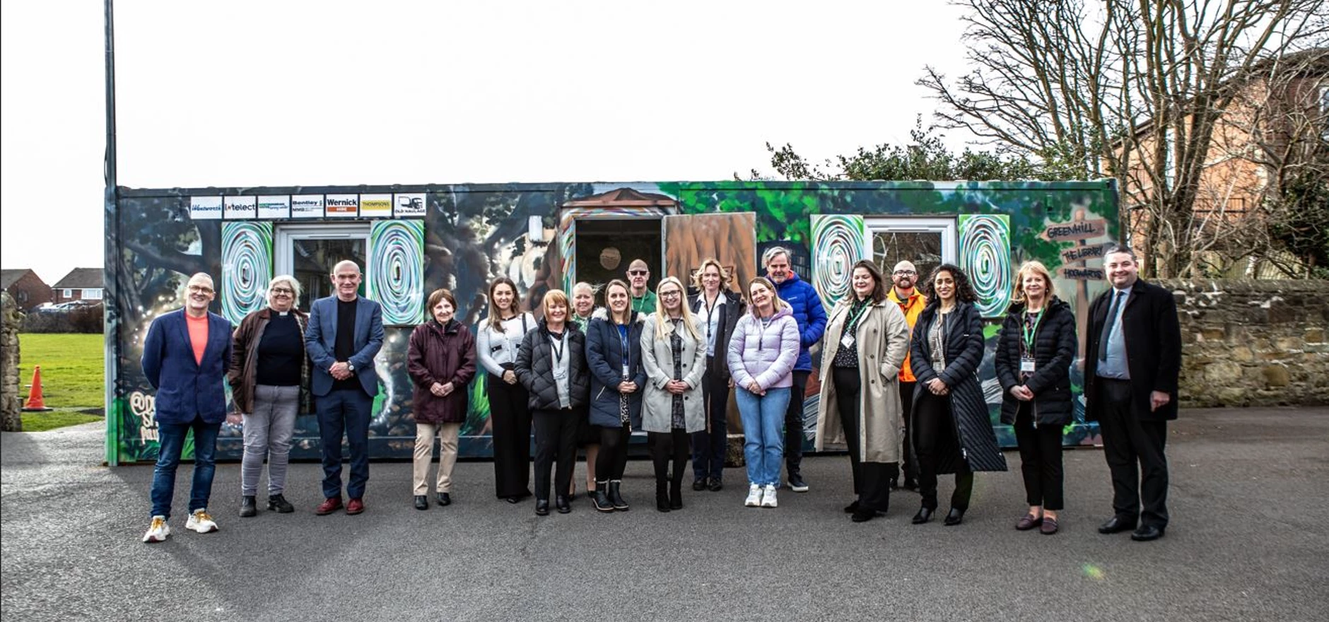 The new reading cabin has been made possible by businesses coming together in collaboration.