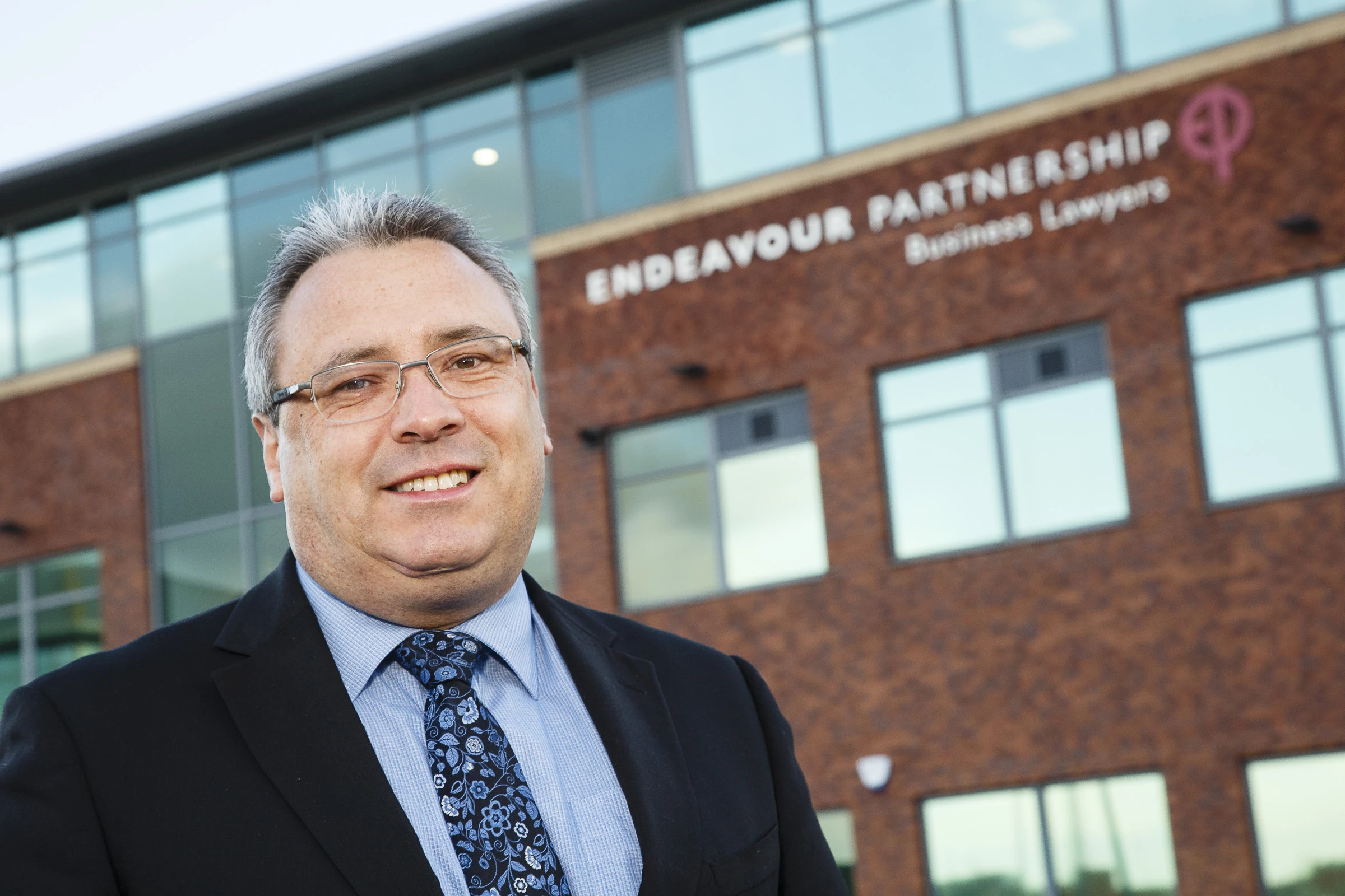Stephen Elliott, Endeavour Partnership