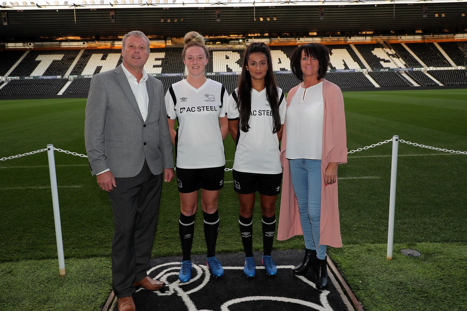 IPS sponsors Derby County ladies players